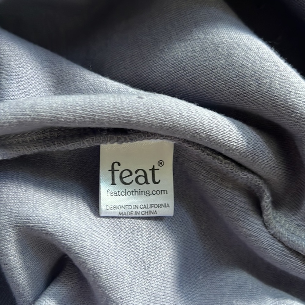 Feat Womens BlanketBlend Crewneck - Picture 8 of 10